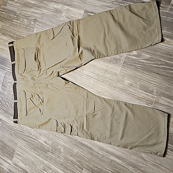 Wrangler Jeans Co Straight Leg Cargo Khaki Pants with Brown Belt | 46 W x 30 L - Picture 5 of 5